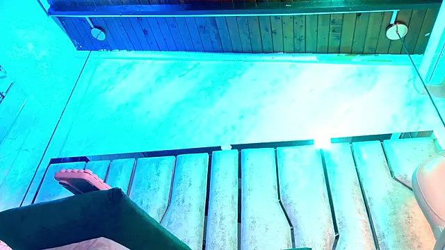 Snapshot of Caroline_palmerr chatting on December 17, 2025, 3:23 am Caroline palmerr online show from December 17, 2025, 3:23 am