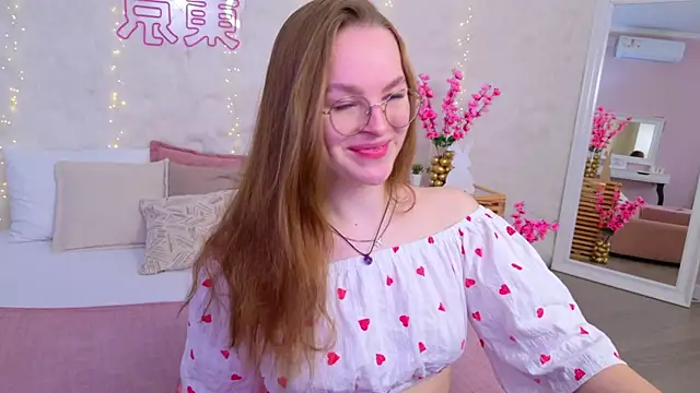 MadisonSmitt online show from April 3, 2026, 5:05 am