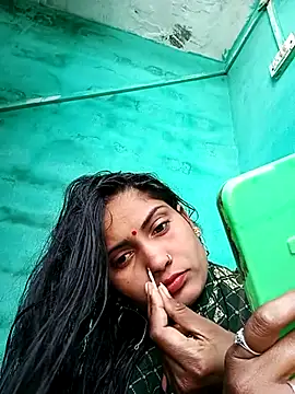 Snapshot of Pushpa_hotty chatting on April 1, 2026, 3:40 am Pushpa hotty online show from April 1, 2026, 3:40 am