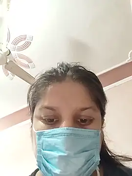 Cute hotzara online show from May 28, 2026, 5:27 am