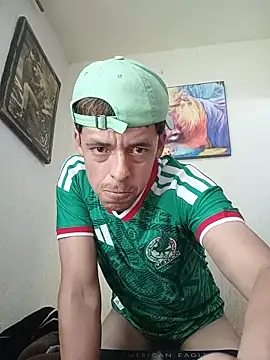 Snapshot of Junior_47 chatting on June 11, 2026, 5:33 pm Junior 47 online show from June 11, 2026, 5:33 pm