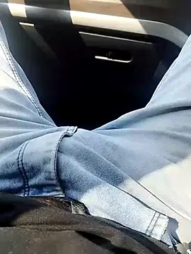 yourcharm4593 online show from November 15, 2025, 5:16 am