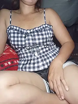 Snapshot of Lyly_sexyy chatting on June 15, 2026, 10:01 pm Lyly sexyy online show from June 15, 2026, 10:01 pm