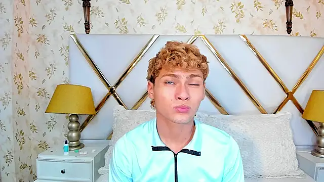 JacobRusso online show from February 8, 2026, 4:27 am