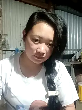 LyZii2k7 online show from November 16, 2025, 3:28 pm