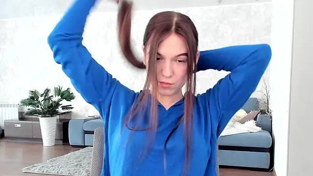 luna lust 212 online show from April 26, 2026, 4:21 am