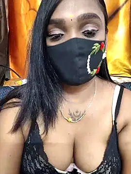 Dharshini98 online show from April 14, 2026, 9:43 pm