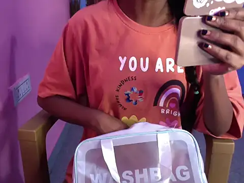 Snapshot of Riyya_00 chatting on November 25, 2025, 10:26 am Riyya 00 online show from November 25, 2025, 10:26 am