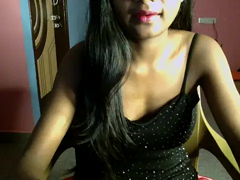 Snapshot of Riyya_00 chatting on December 4, 2025, 6:49 pm Riyya 00 online show from December 4, 2025, 6:49 pm