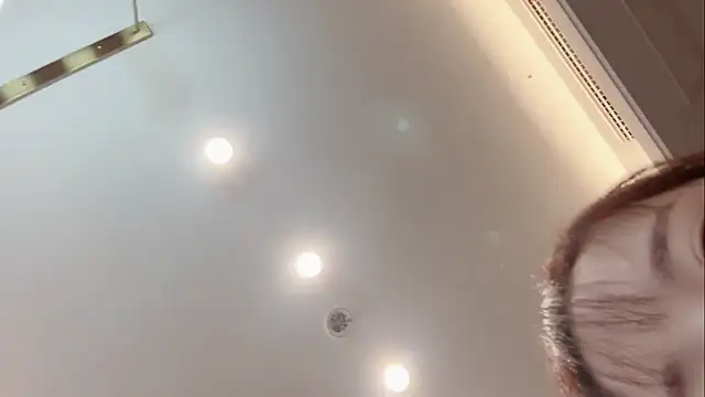 Butterbear online show from December 14, 2025, 11:48 am