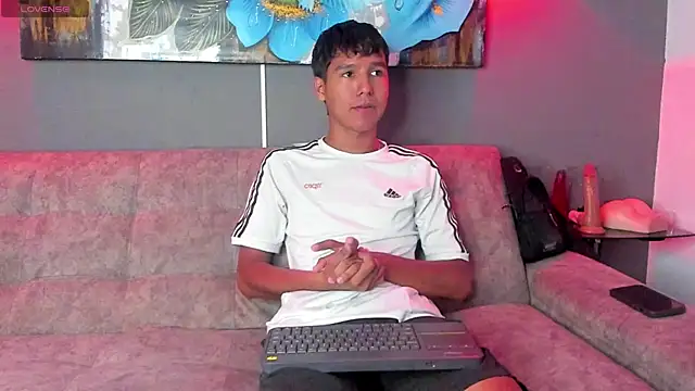 Carl-Milton online show from November 13, 2025, 12:37 pm