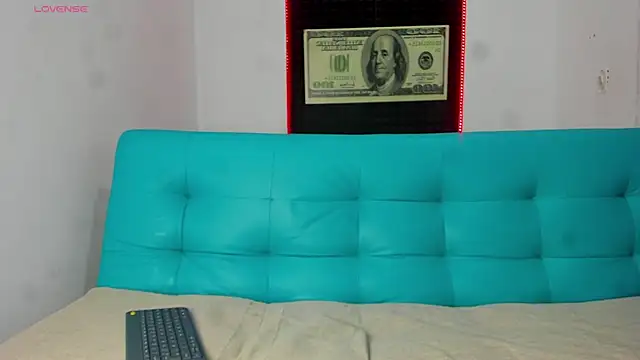 Carl-Milton online show from December 2, 2025, 6:30 am