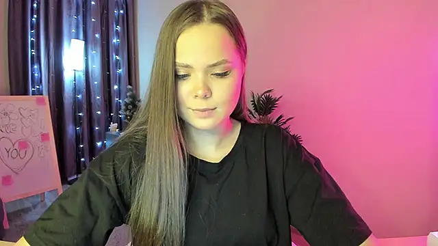 Kira love 81 online show from February 18, 2026, 7:43 pm