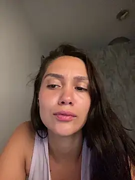 carolsapequinha online show from March 16, 2026, 1:11 am