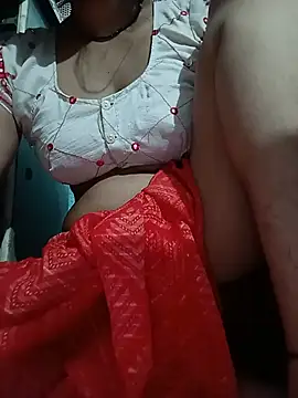 Snapshot of beutiful_hot chatting on June 19, 2026, 1:21 am beutiful hot online show from June 19, 2026, 1:21 am