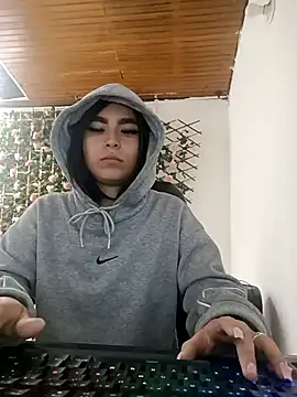 Snapshot of Irina_Fernandez chatting on November 19, 2025, 2:06 pm Irina Fernandez online show from November 19, 2025, 2:06 pm