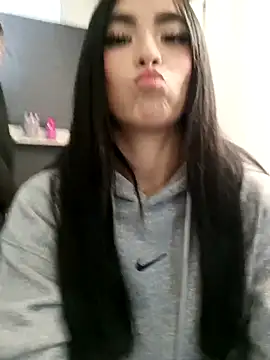 Snapshot of Irina_Fernandez chatting on December 1, 2025, 2:00 pm Irina Fernandez online show from December 1, 2025, 2:00 pm