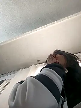 Snapshot of Irina_Fernandez chatting on December 3, 2025, 1:09 pm Irina Fernandez online show from December 3, 2025, 1:09 pm