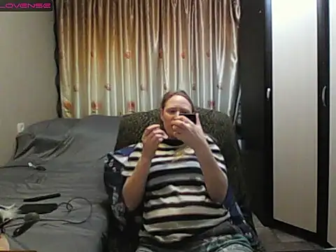 JenniDeep online show from April 20, 2026, 7:15 pm