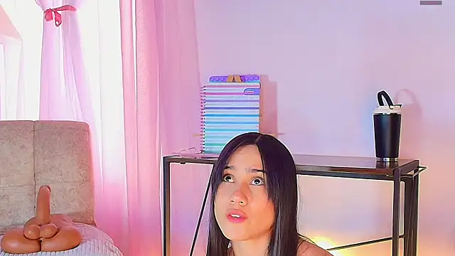 lizzy kane online show from April 18, 2026, 8:09 pm