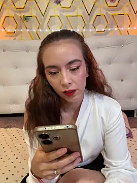 MelanyyJhonson15 online show from April 1, 2026, 3:18 am