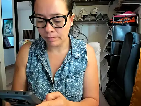 caroline 47 online show from February 15, 2026, 3:31 pm