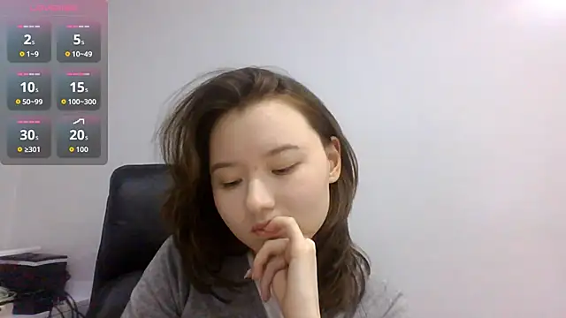 DeenaCaho online show from November 27, 2025, 10:06 am