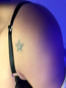 dolceragazza 15 online show from December 18, 2025, 10:16 pm