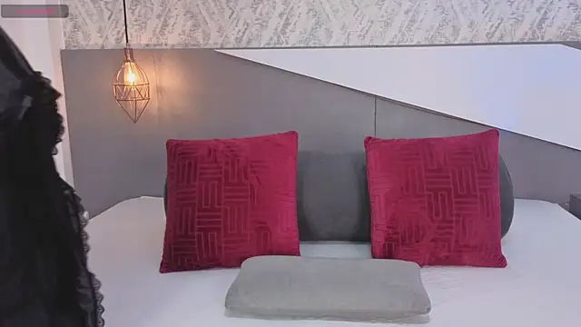 Sasha Wolff online show from April 15, 2026, 4:25 pm