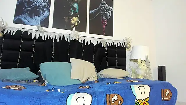 BryanTowers online show from November 22, 2025, 1:37 am