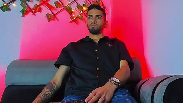 Angel blue1 online show from December 5, 2025, 2:09 am