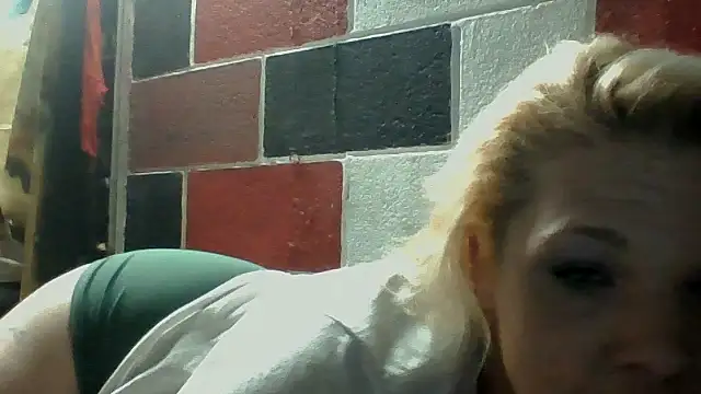 1anOnlyHoTTLuLu online show from November 16, 2025, 7:58 am