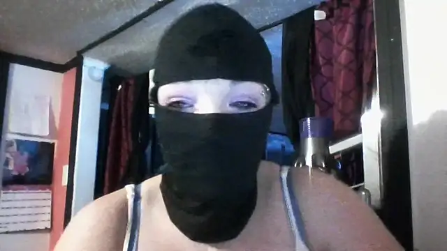 1anOnlyHoTTLuLu online show from November 28, 2025, 5:54 am