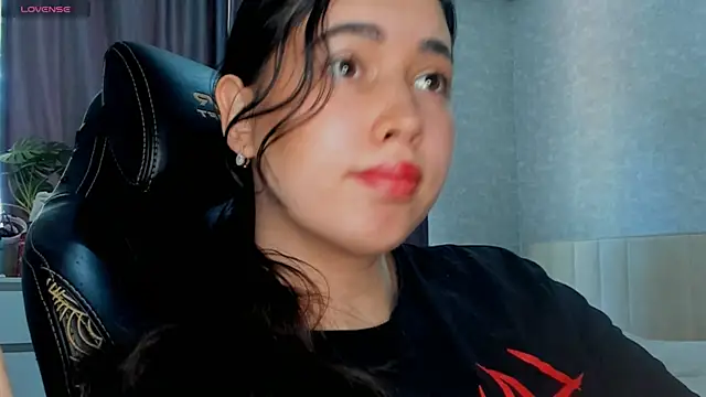 Snapshot of Diara_1an chatting on April 29, 2026, 6:17 am Diara 1an online show from April 29, 2026, 6:17 am