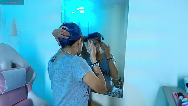 tsuky nekoo online show from November 23, 2025, 2:11 am