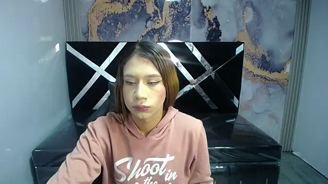 Evy Luxx v online show from December 13, 2025, 8:14 pm