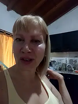 SexyMilf1211 online show from April 18, 2026, 2:43 pm