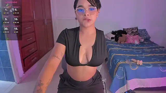 Tatiana-Jaaramillo online show from April 21, 2026, 5:39 pm