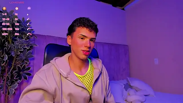 Seab trooy online show from November 19, 2025, 4:23 am