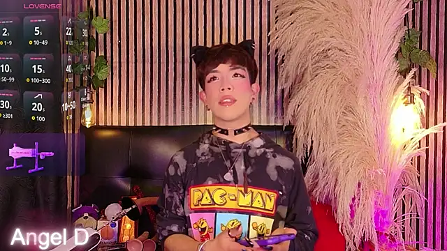 Angeldust19 online show from April 24, 2026, 2:58 am