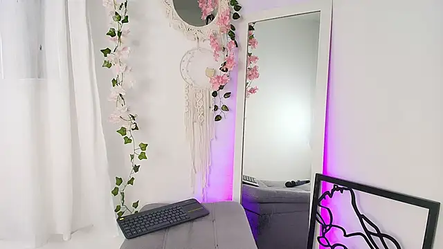 abaroose online show from February 15, 2026, 10:06 pm