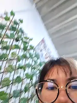 Hailee 520 online show from November 27, 2025, 2:41 pm