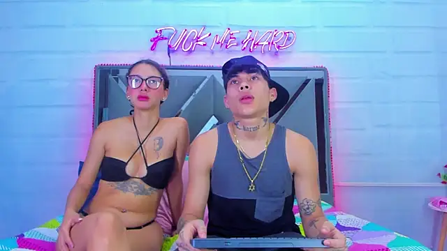 LoveBoundDuo online show from November 19, 2025, 12:49 pm