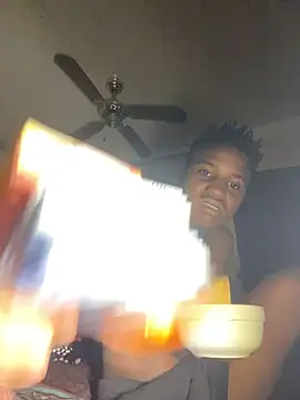 TriggaStar online show from November 18, 2025, 11:36 am