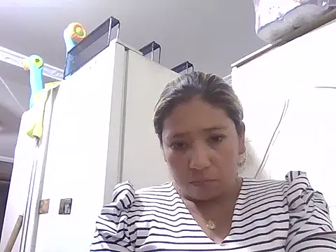 marcelaxxxl online show from November 18, 2025, 11:59 pm