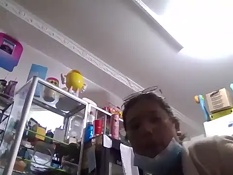 marcelaxxxl online show from December 2, 2025, 1:00 am