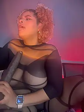 nikicatwild online show from November 24, 2025, 11:59 pm