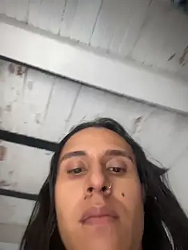 Isabella Hillss online show from March 10, 2026, 7:08 pm