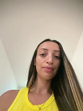 Snapshot of BelleRune chatting on July 3, 2026, 12:55 pm BelleRune online show from July 3, 2026, 12:55 pm