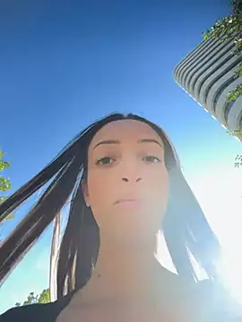 Snapshot of BelleRune chatting on July 9, 2026, 4:55 pm BelleRune online show from July 9, 2026, 4:55 pm